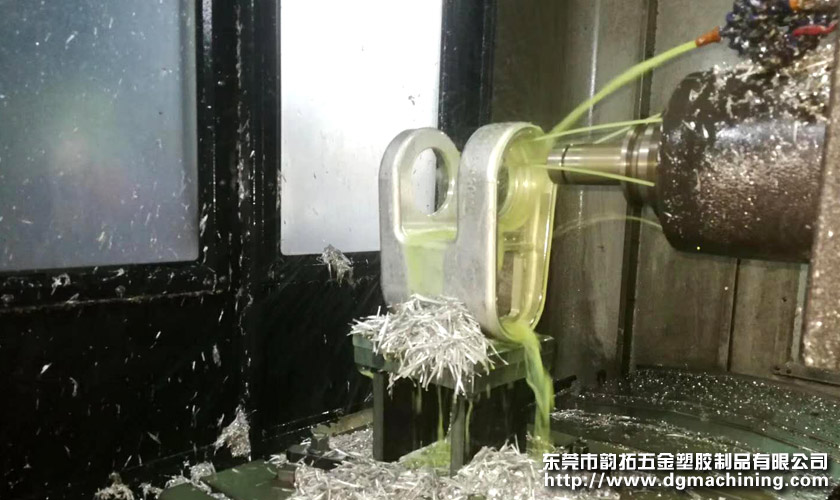 臥式CNC機械加工 臥式CNC機械加工