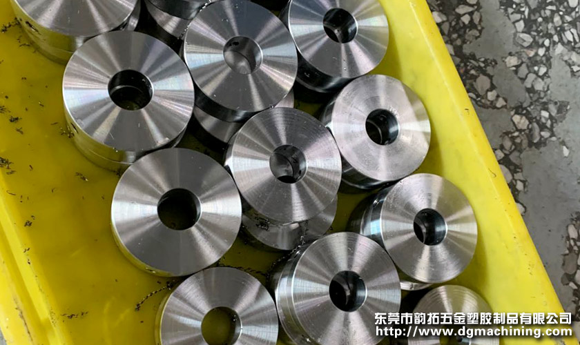 齒胚CNC車床加工