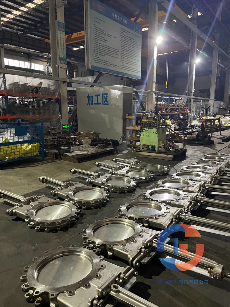 上?？ㄋ贡乳y門有限公司擁有集科研、設(shè)計制造、銷售服務(wù)于一體的綜合性企業(yè)。主要產(chǎn)品：閘閥，截止閥，止回閥，安全閥，疏水閥，隔膜閥，減壓閥，球閥，柱塞閥，蝶閥，防爆閥門，電動閥門，氣動閥門，水力控制閥，化工通用閥門等，閥門可采用手動、電動、齒輪傳動、氣動等各種驅(qū)動裝置。咨詢電話：17317980153（微信同號）